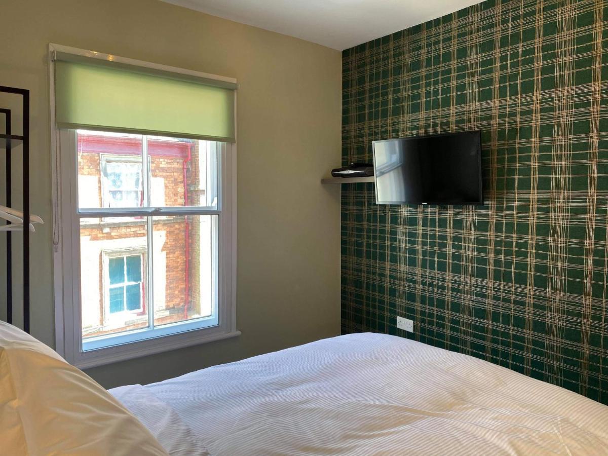 The Black Swan Hotel Scarborough Bagian luar foto